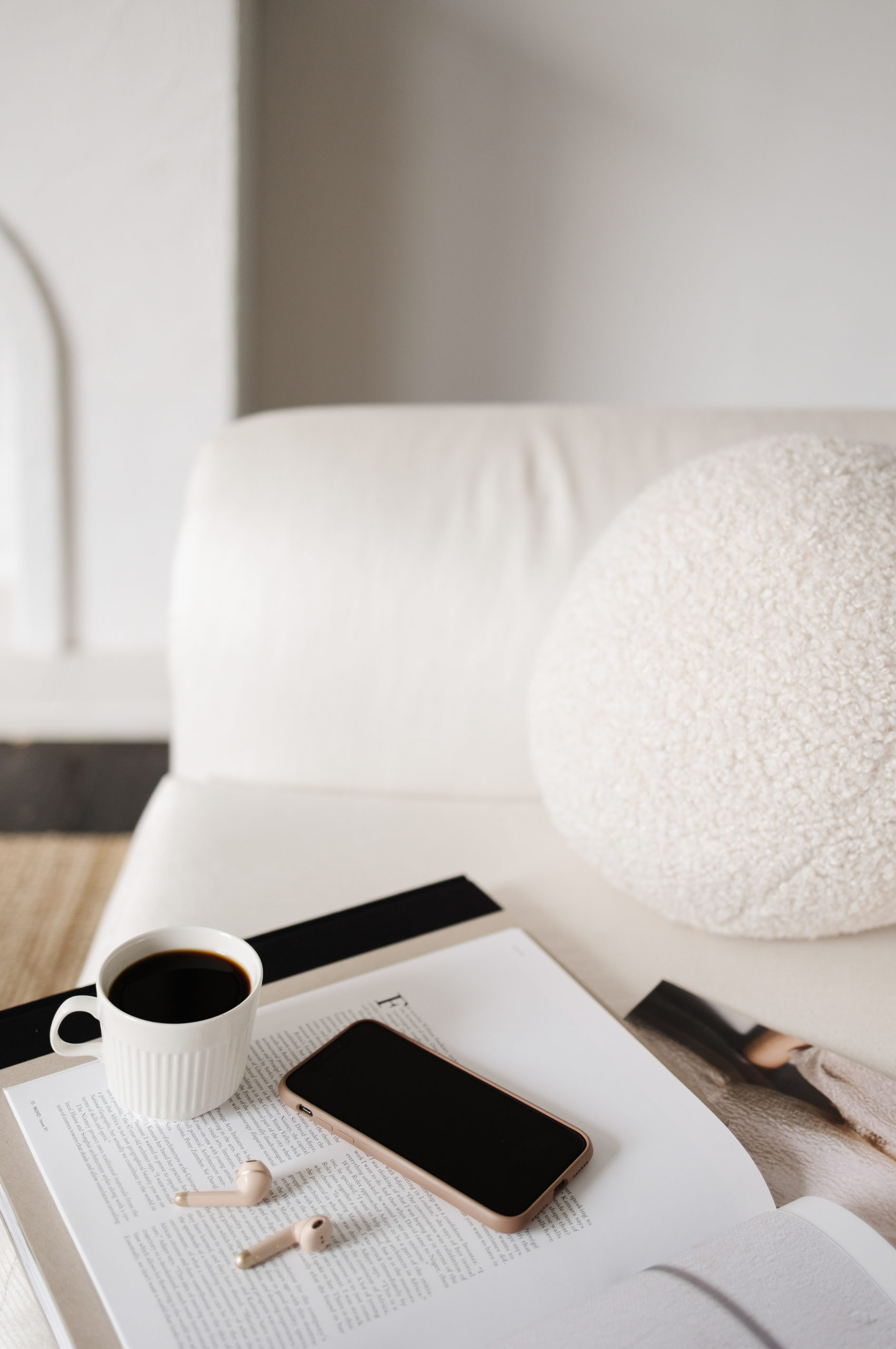 Happiness-Coffee_Développement-Personnel-Coaching_Créer-Son-Entreprise_Dorine-Tine-Multi_Passionnée_Entrepreneure_Experte-Branding_Marketing-Digital_Coach-Certifiée1