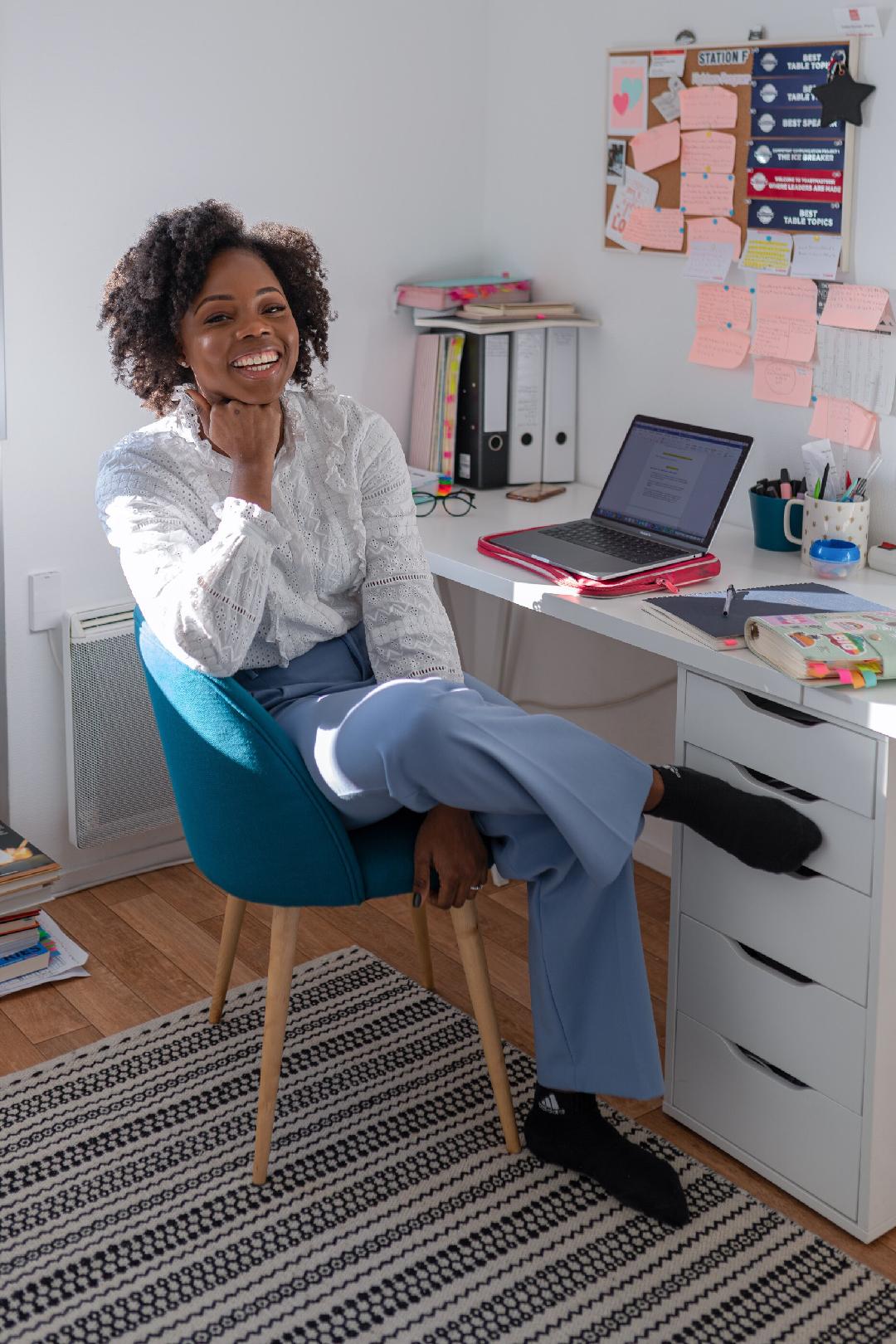 Happiness-Coffee_Développement-Personnel-Coaching_Créer-Son-Entreprise_Dorine-Tine-Multi_Passionnée_Entrepreneure_Experte-Branding_Marketing-Digital_Coach-Certifiée2